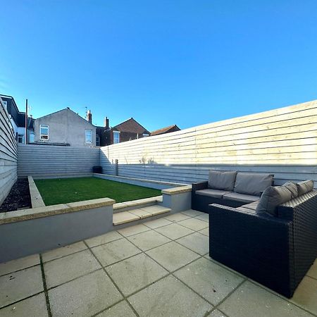 Open Mind Property - 6 Luxury Bedrooms With Free Parking Portsmouth Esterno foto